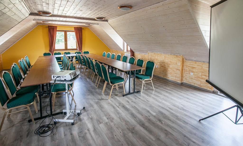 Milocin Park Centrum Wypoczynkowo-Konferencyjne Pierwoszow Extérieur photo